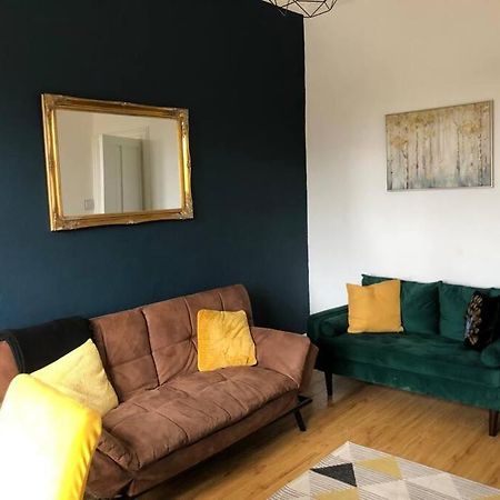Lovely 2 Bedroom Apartment Close To City Centre 爱丁堡 外观 照片